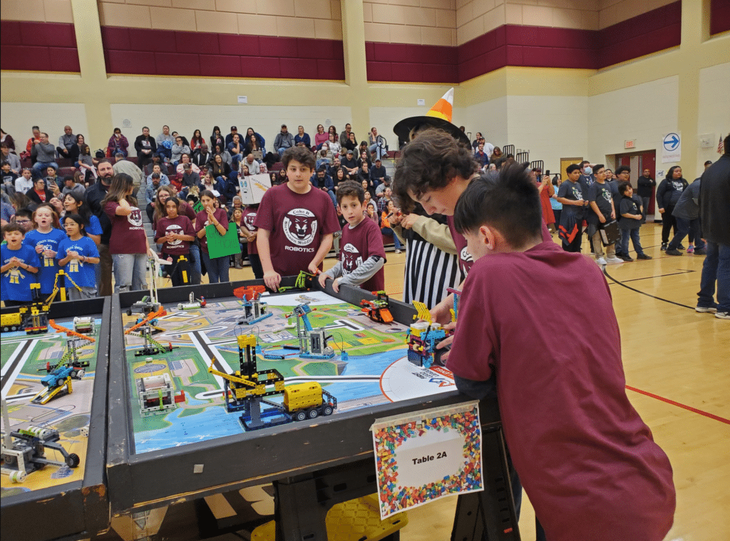 Northside ISD Competes in Robotics Event