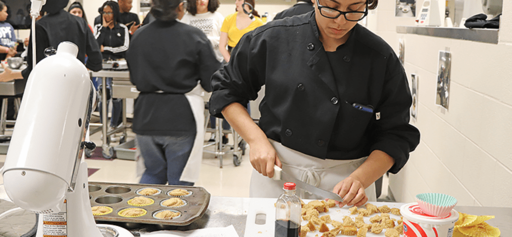 Angleton ISD CTE student trains and prepares food for student-ran bistro