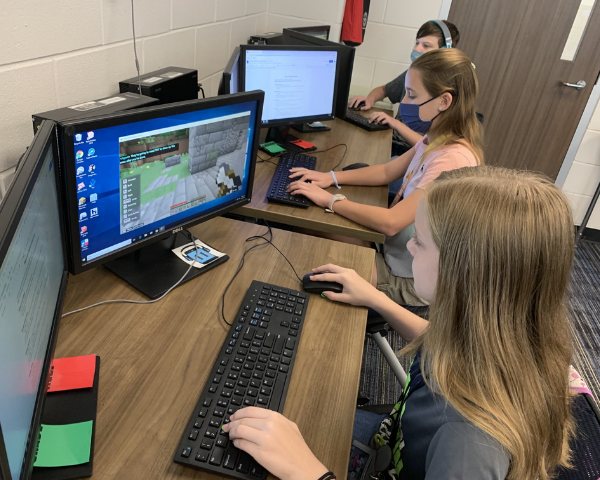 Humble ISD students learn about digital citizenship through engaging Minecraft escape rooms.